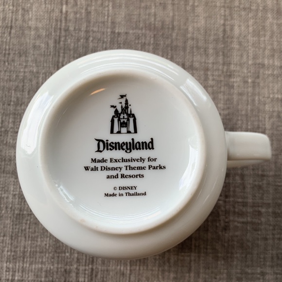 Disneyland Resort Castle Mug - Picture 6 of 6